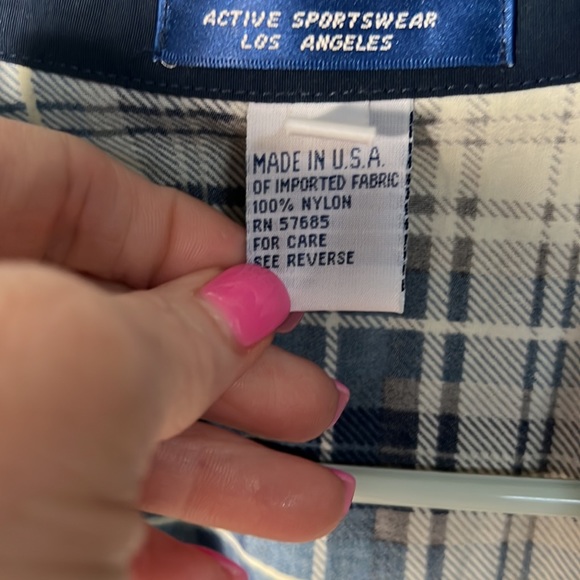 Vintage LA Mode Zip Up windbreaker - Picture 4 of 7